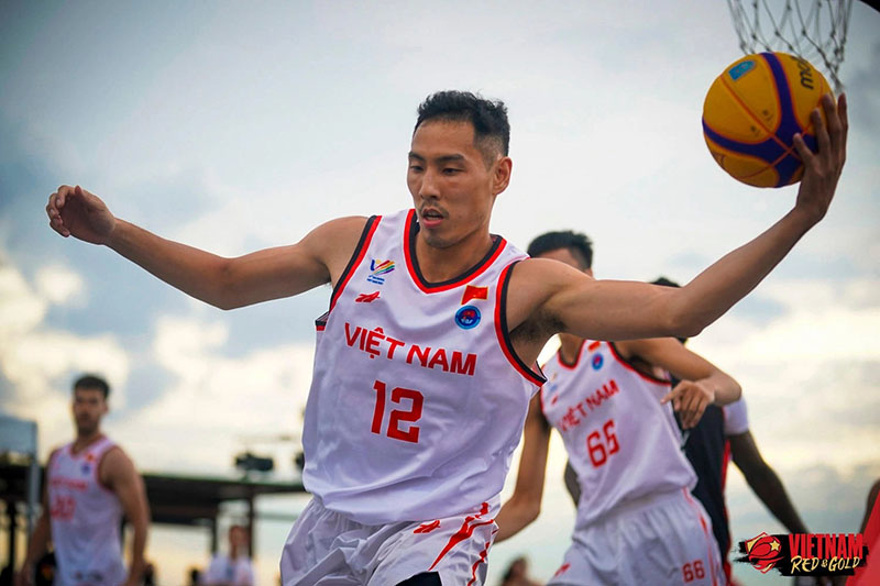 Dàn sao Việt kiều dự SEA Games 31: Ngoại hình đỉnh, tài năng miễn bàn