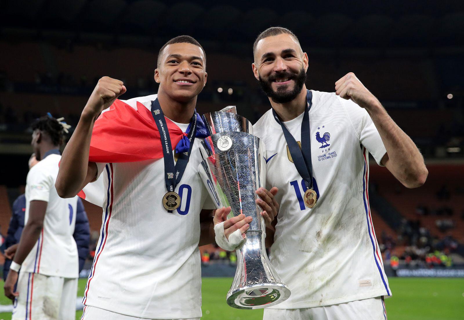 Phản ứng của Benzema khi lần đầu gặp lại Mbappe sau lùm xùm chuyển nhượng 1