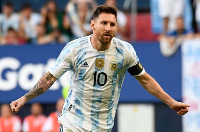 Ghi 5 bàn vào lưới Estonia, Messi đi vào lịch sử bóng đá thế giới