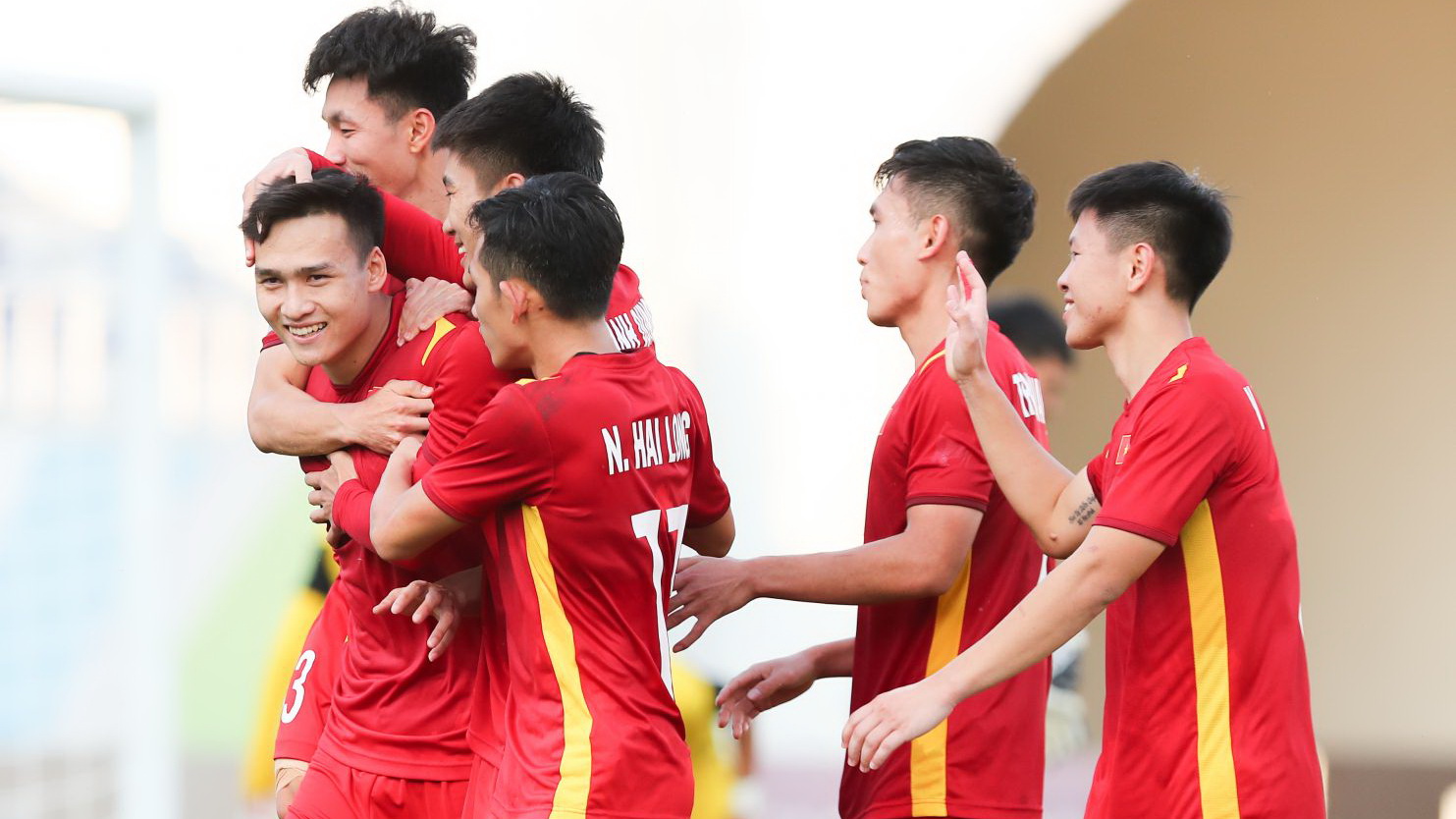 Không đã giây nào, 2 cầu thủ U23 Việt Nam vẫn bị kiểm tra doping sau trận 2