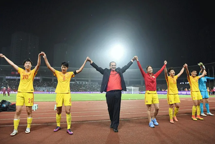 ĐT Trung Quốc gặp hạn, nguy cơ bị FIFA cấm thi đấu dài hạn