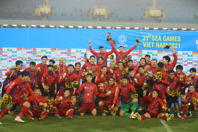 Bóng đá Việt Nam lên kế hoạch đăng cai World Cup 