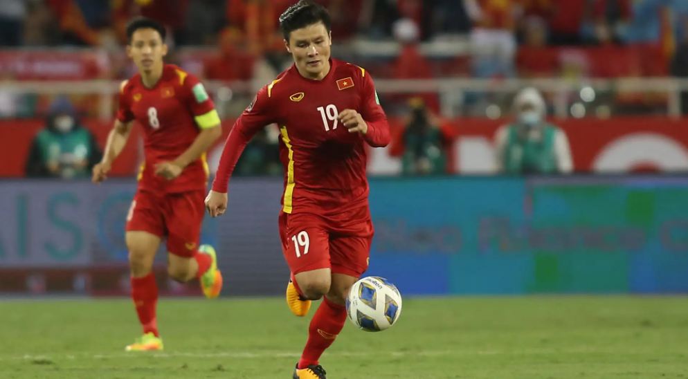 Quang Hải gia nhập Pau FC, ĐT Việt Nam gặp khó tại AFF Cup