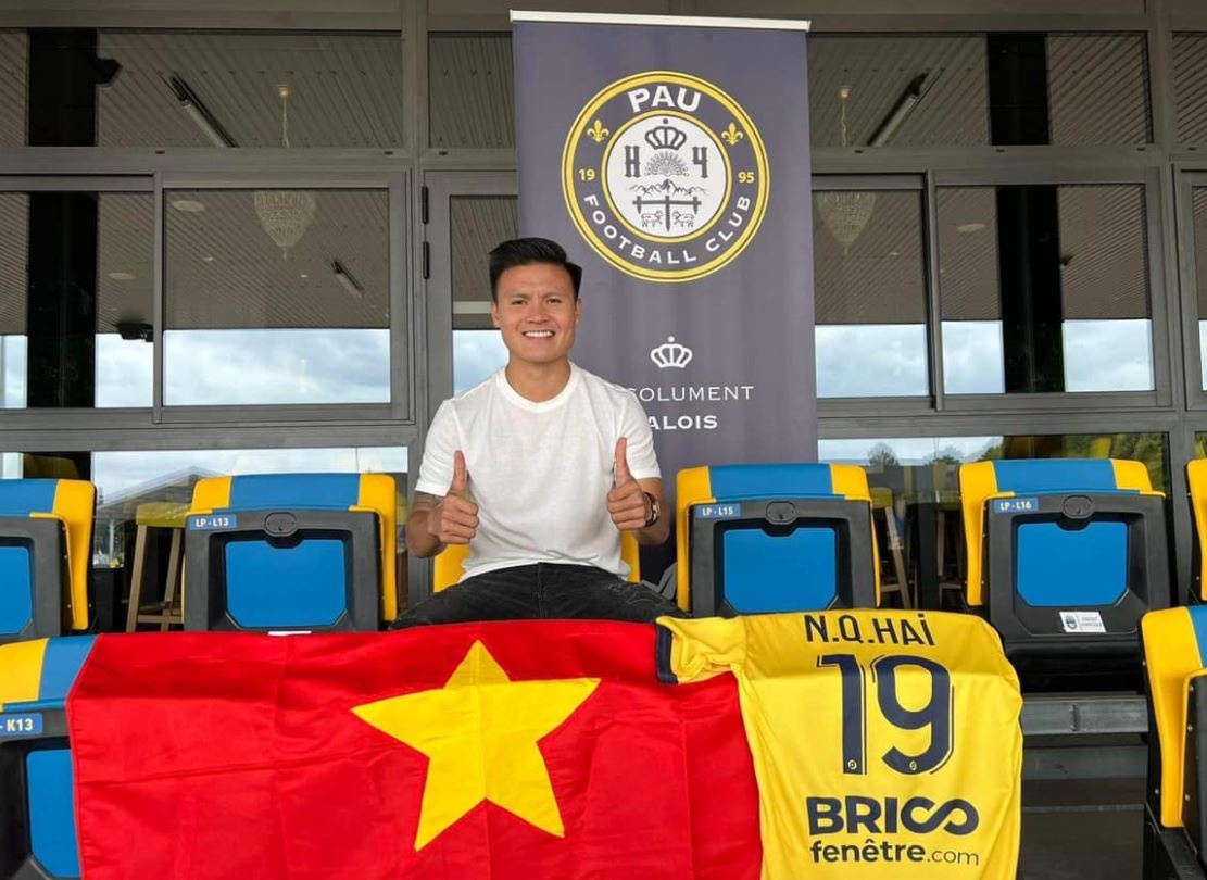 Quang Hải gia nhập Pau FC, ĐT Việt Nam gặp khó tại AFF Cup 