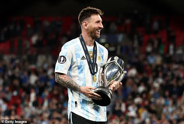 Messi không còn là cầu thủ đắt giá nhất Argentina