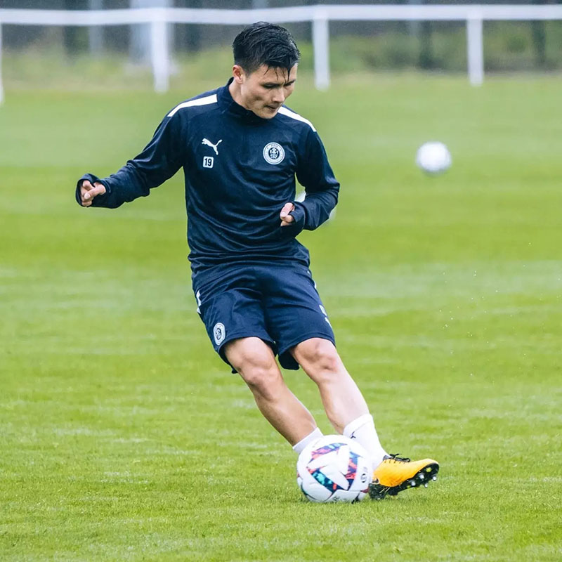 Quang Hải kiến tạo, ghi bàn trong chuyến tập huấn của Pau FC
