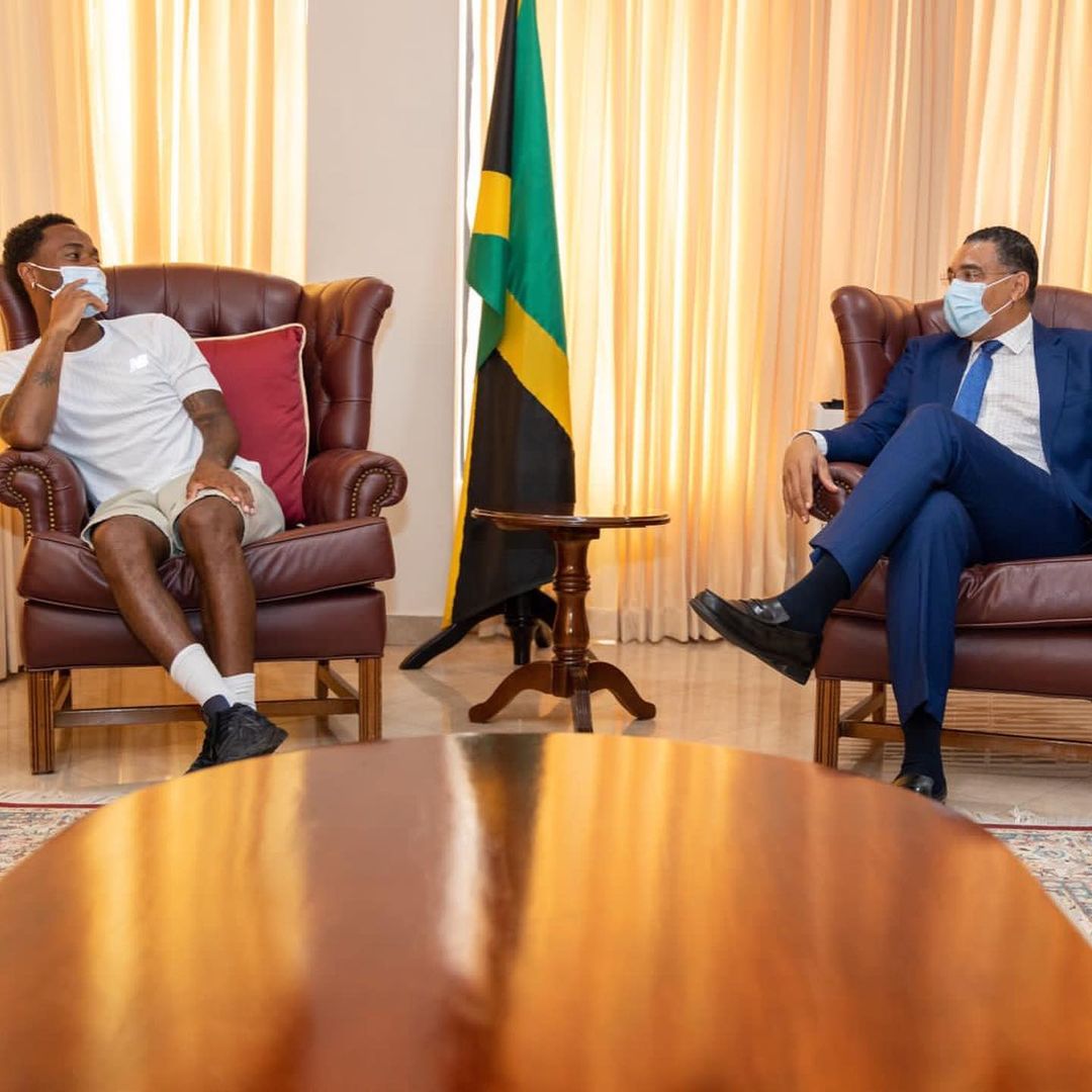 Sterling “quậy” tưng bừng ở Jamaica, vinh dự gặp mặt Thủ tướng 1