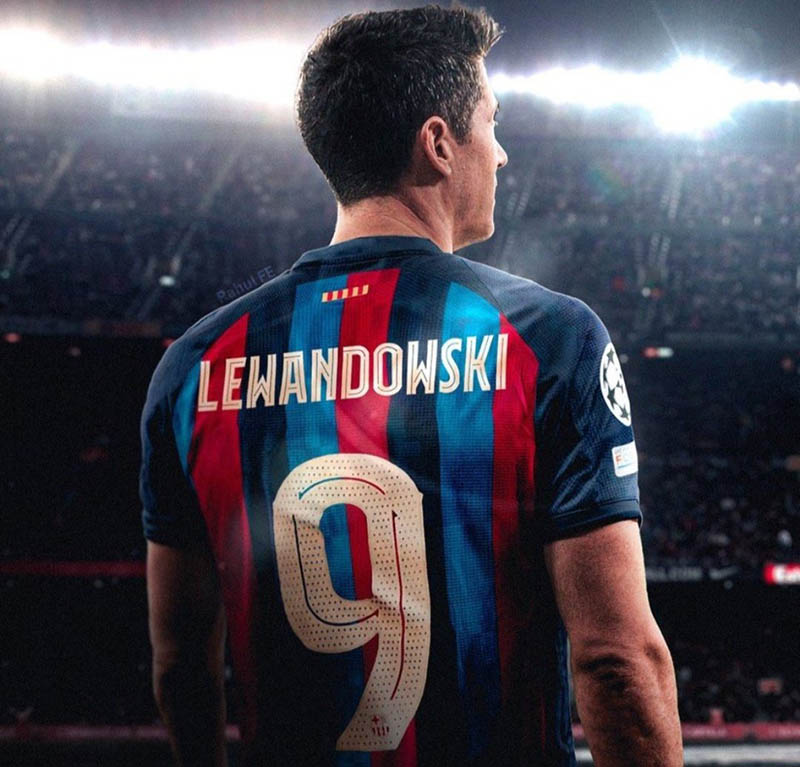 Bayern đồng ý bán Lewandowski cho Barcelona