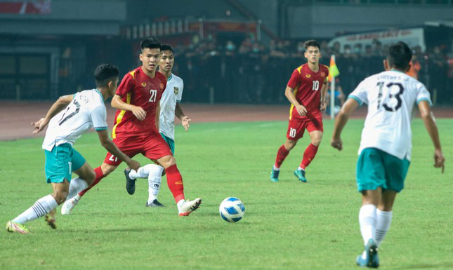 Nhìn U19 Việt Nam chuẩn bị cho giải châu Á, truyền thông Indonesia lo ngại
