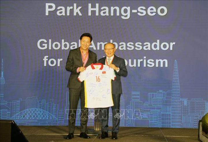 HLV Park Hang Seo nhận vinh dự đặc biệt từ thành phố Seoul