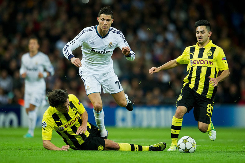 Ronaldo nên làm tất cả để đến Dortmund