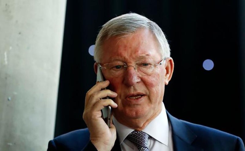 Cuộc điện thoại bí mật của Sir Alex Ferguson ám ảnh MU