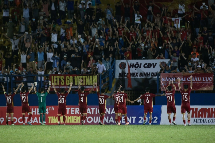 Đánh bại U19 Thái Lan, HLV Đinh Thế Nam vẫn chưa hài lòng về cầu thủ ghi bàn