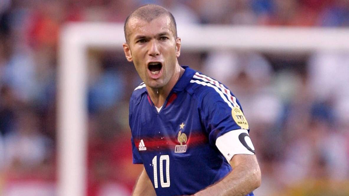 Điểm mặt những ông vua thẻ đỏ khét tiếng của làng bóng đá: Zidane sánh vai Pepe, Ramos 5