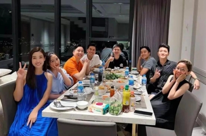 Lộ ảnh hoa hậu Đỗ Mỹ Linh đi thử váy cưới, ngày “lên xe hoa” với con trai bầu Hiển đã cận kề? 3