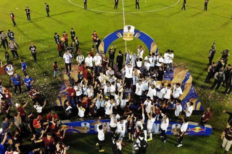 Giải bóng đá lớn của Indonesia bị hủy bỏ vì lý do khó tin