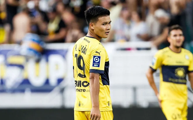 Pau FC có động thái lạ với Quang Hải, CĐV Việt Nam phẫn nộ?