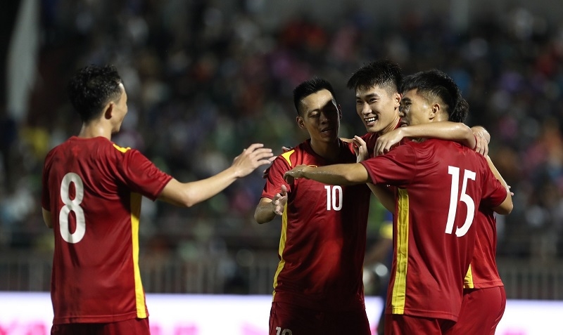 CĐV Đông Nam Á: "ĐT Việt Nam không mạnh, là do bóng đá Singapore quá thụt lùi"