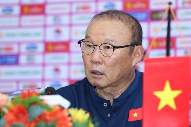 Được FIFA cộng điểm sau 2 chiến thắng, tuyển Việt Nam vượt qua đội bóng châu Âu trên BXH thế giới