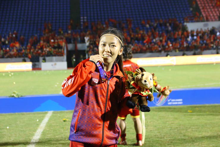 QBV Việt Nam bất ngờ được FIFA vinh danh 2