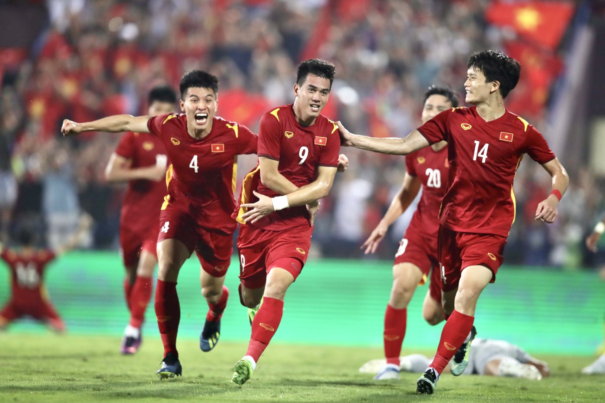 3 tuyển thủ Việt Nam được CLB nước ngoài quan tâm 2
