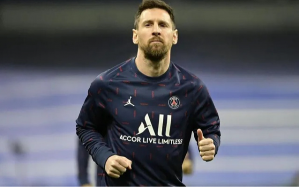 Messi bất ngờ được 2 đội bóng hàng đầu nước Anh theo đuổi