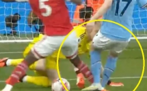 VAR gây tranh cãi trong trận thua của Arsenal
